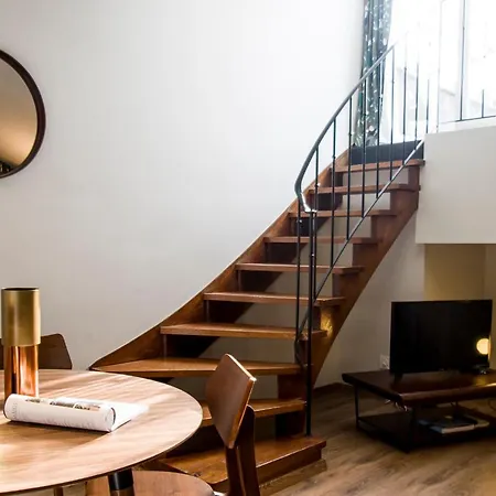 Les Demoiselles Apartment